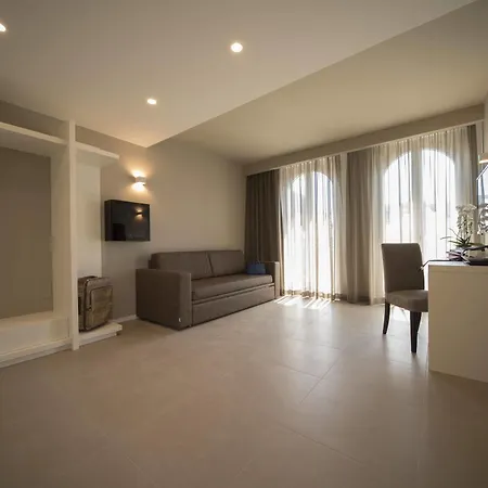 Hotel Airone 4*